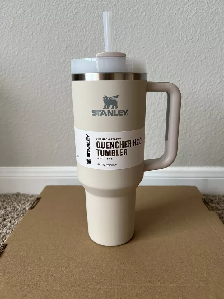 Stanley Quencher H2.0 FlowState: 40 OZ Stainless Steel Vacuum Insulated Tumbler with Leak-Proof Lid and Straw, Ideal for Water, Iced Tea, and Coffee"