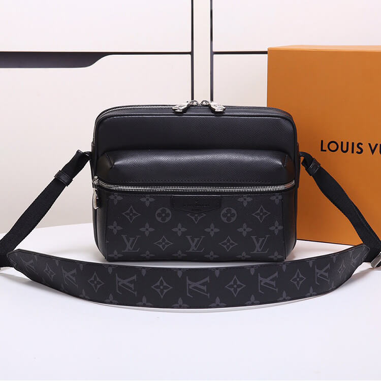 LV Outdoor Messenger