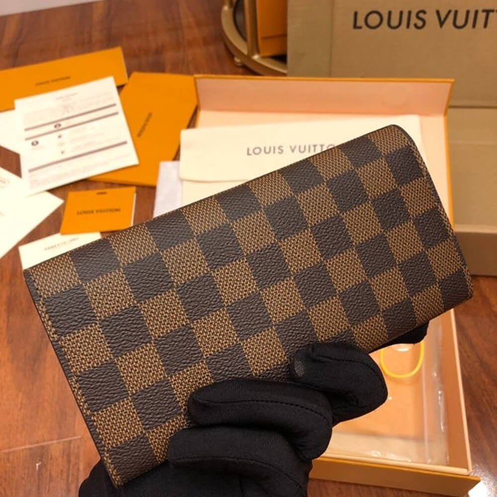 Louis Vuitton Emilie Wallet