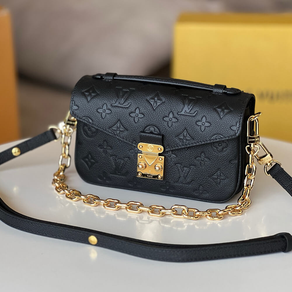 LV Pochette Metis East West