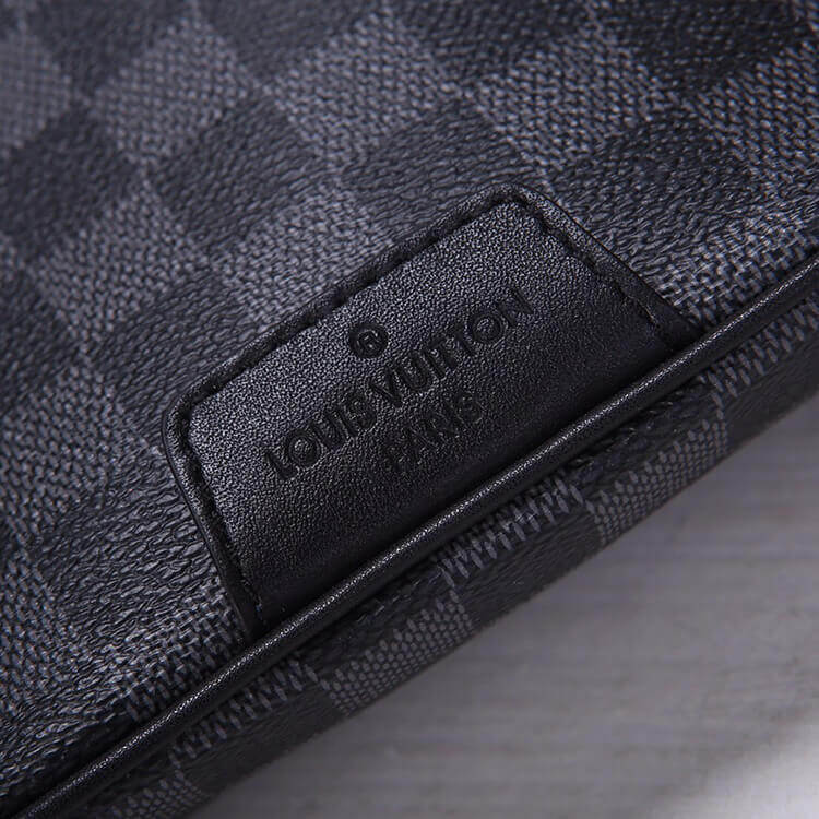 LV Discovery Bumbag