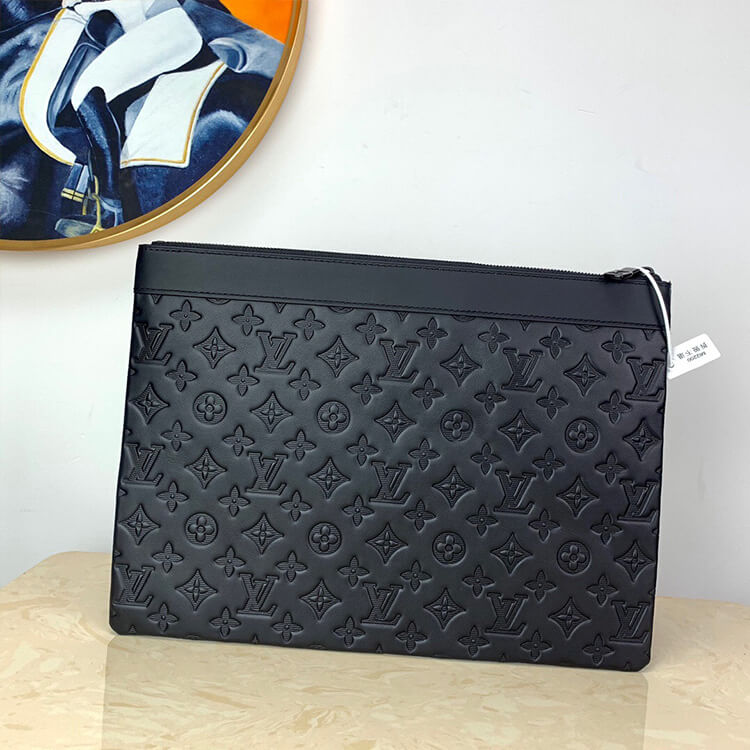 LV Discovery Pochette