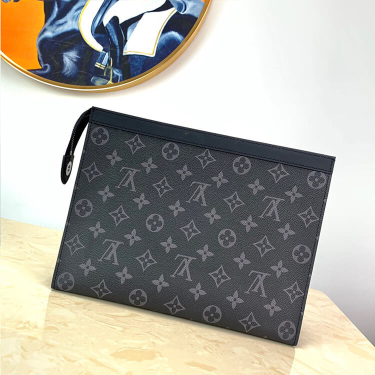 LV Pochette Voyage MM