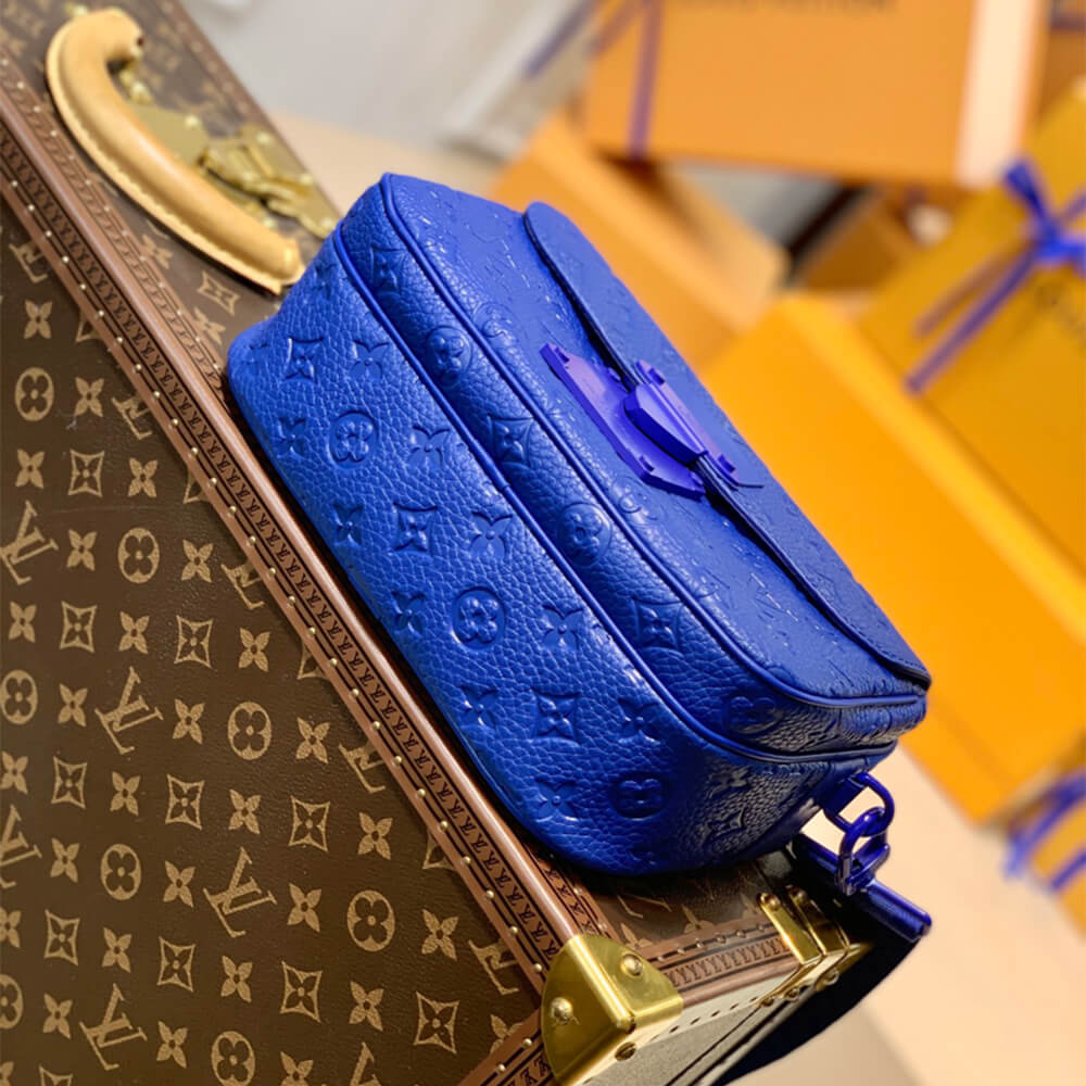 LV S LOCK MESSENGER