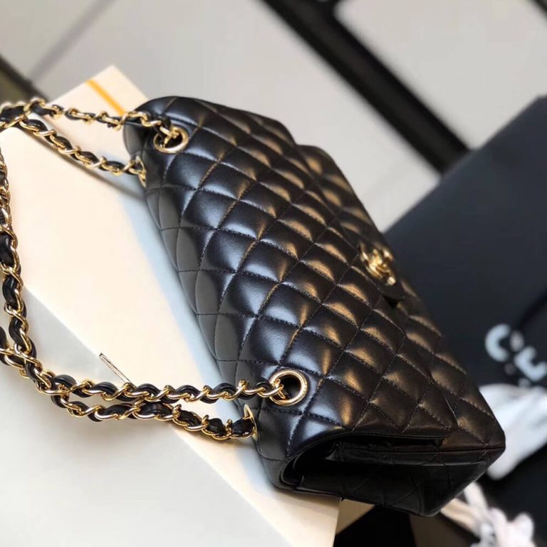 CHANEL CLASSIC FLAP HANDBAG