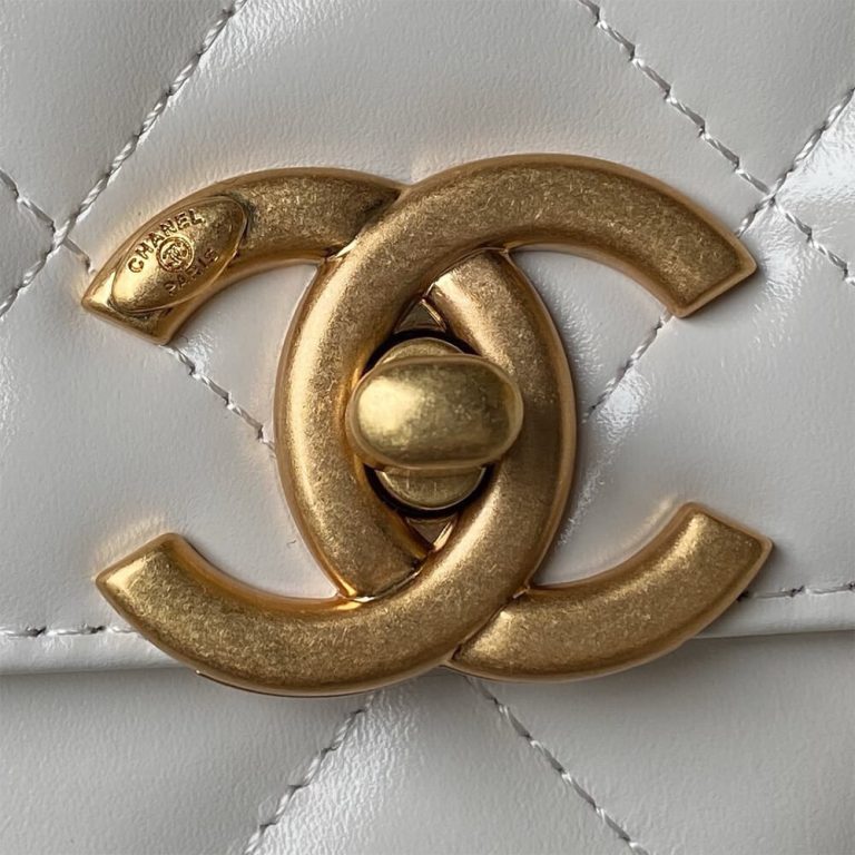 CHANEL SMALL FLAP