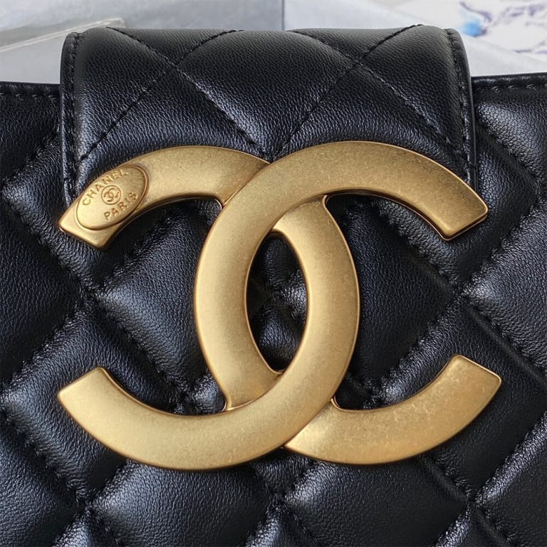 CHANEL 24C