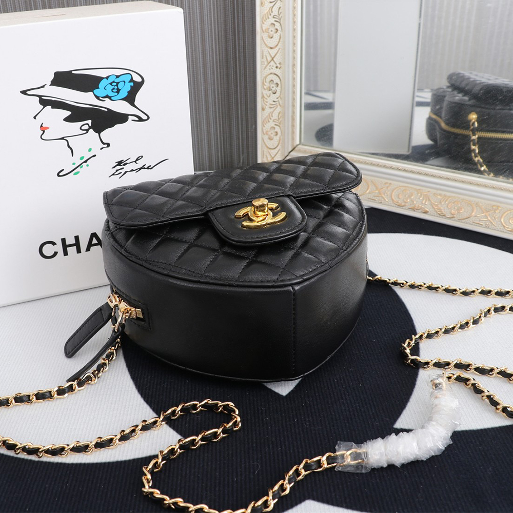 Chanel 22s Heart Bag