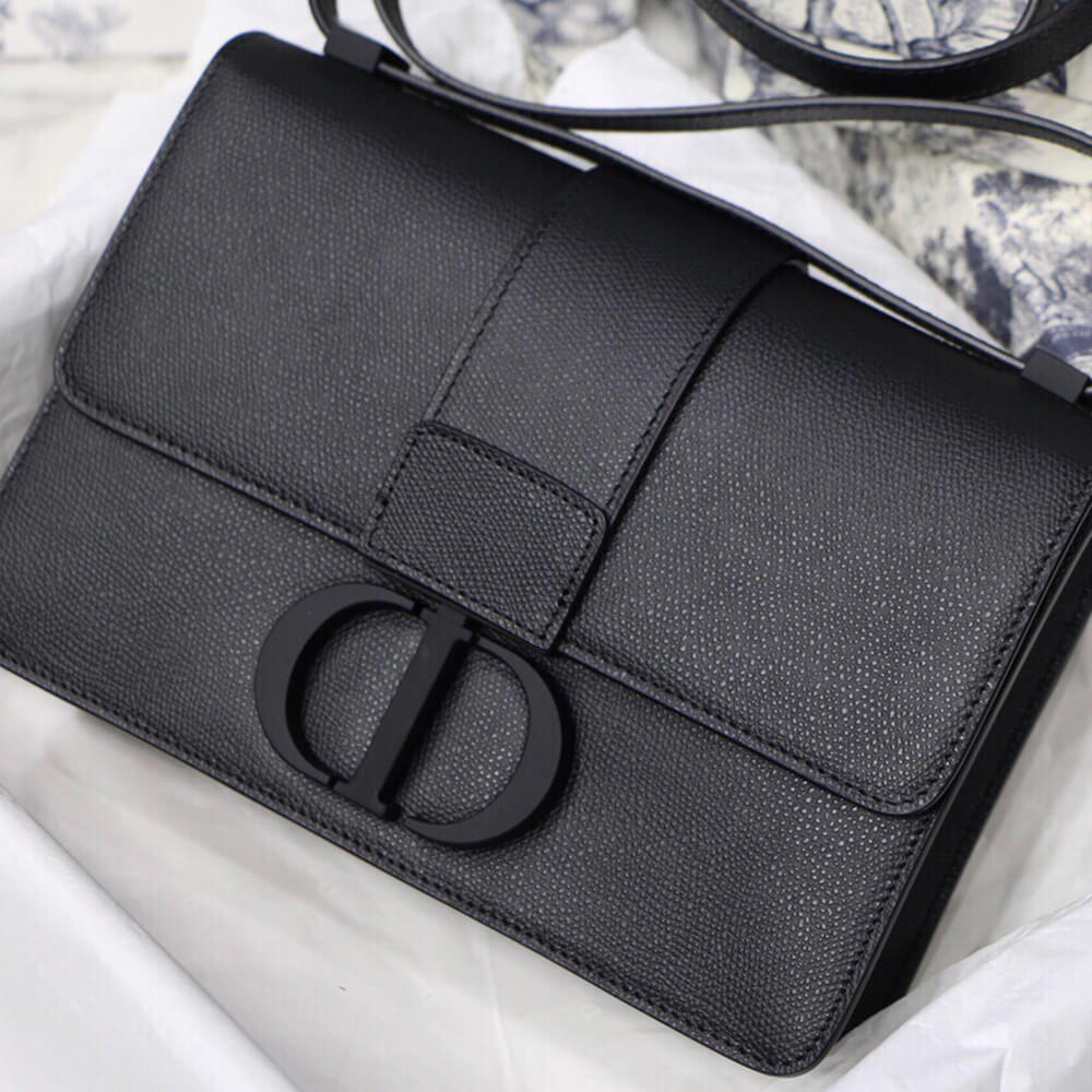 30 MONTAIGNE BAG BLACK