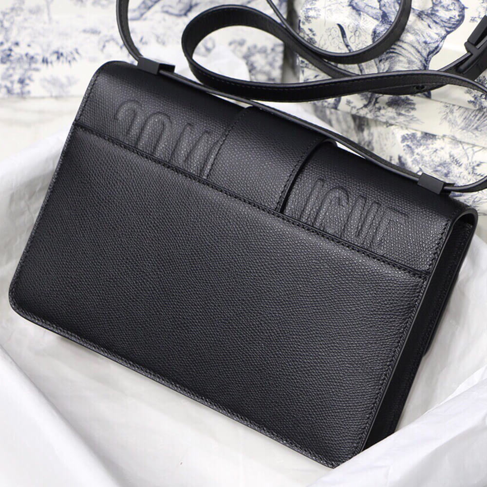 30 MONTAIGNE BAG BLACK