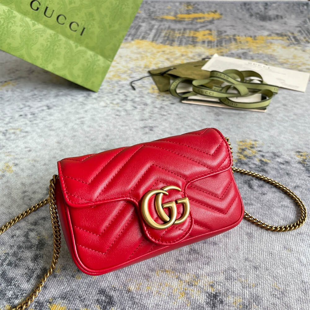 GG Marmont matelasse leather super mini bag