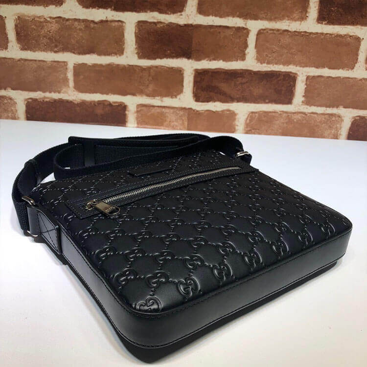 Gucci Signature Messenger